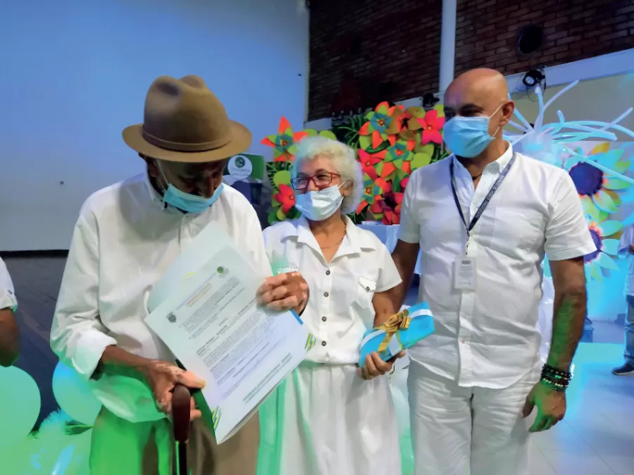 FAMILIA GAVIRIA GRAN DEFENSORA DE DERECHOS HUMANOS