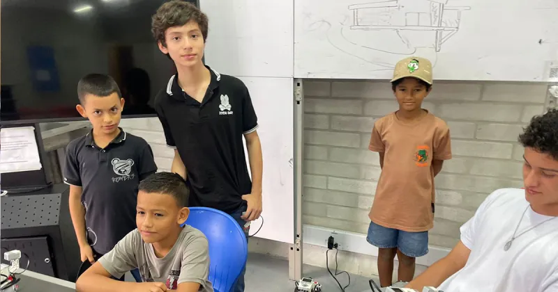 La tecnología en nuestro municipio, es aplicada en taller de robótica en el que participó gran número de aficionados