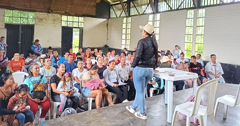 Renta Ciudadana Hace Presencia en Diferentes Centros Zonales